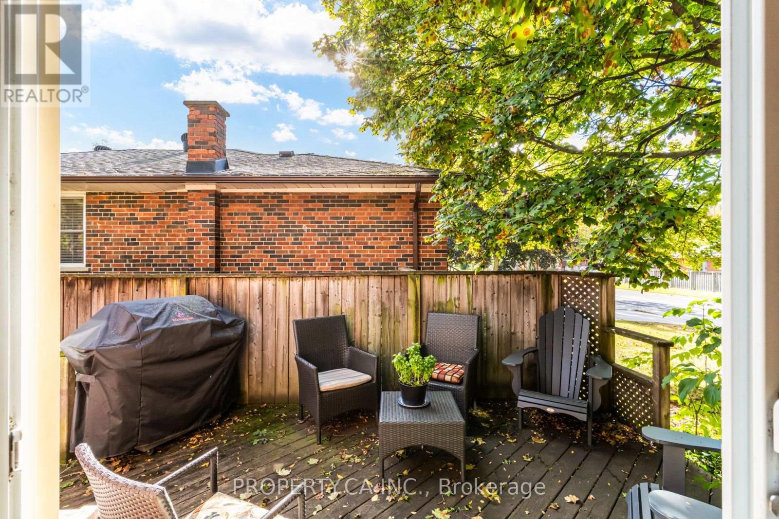 2302 Redfern Road, Burlington, Ontario  L7R 1X3 - Photo 24 - W14101360