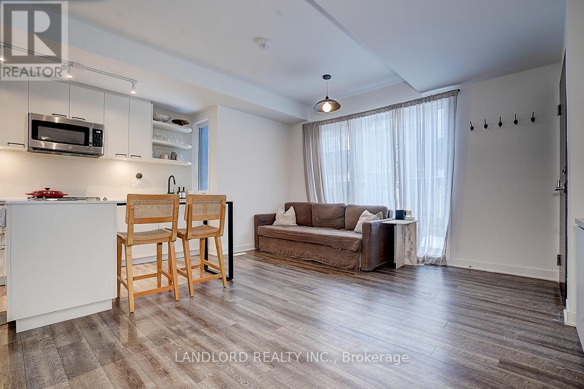 Th13 - 30 Ed Clark Gardens, Toronto, Ontario  M6N 0B5 - Photo 10 - W14101368