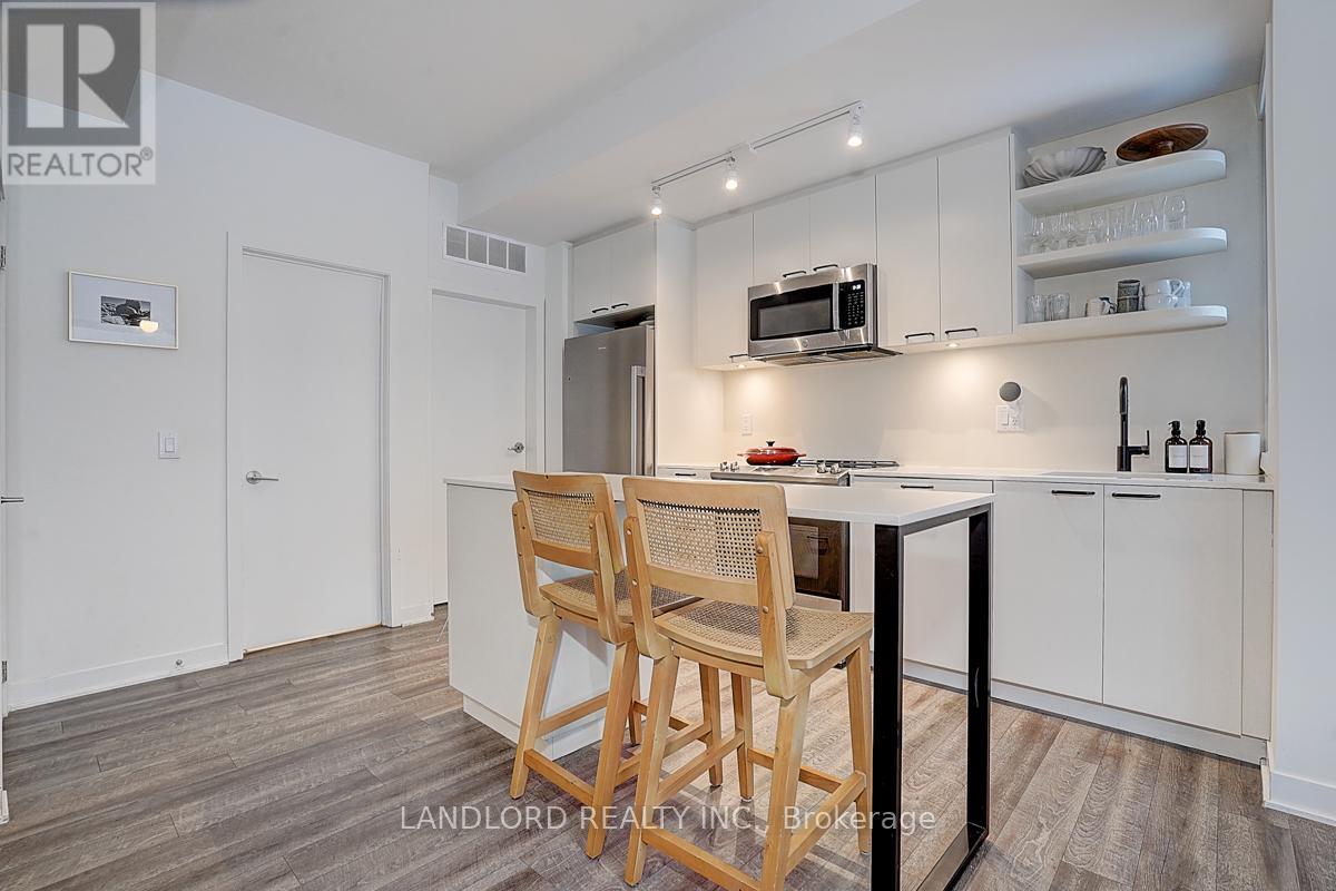 Th13 - 30 Ed Clark Gardens, Toronto, Ontario  M6N 0B5 - Photo 13 - W14101368