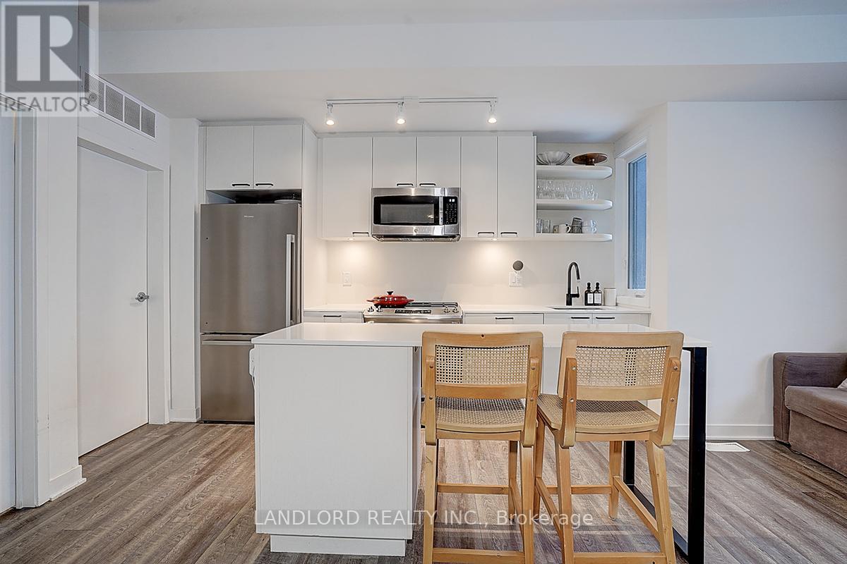 Th13 - 30 Ed Clark Gardens, Toronto, Ontario  M6N 0B5 - Photo 14 - W14101368