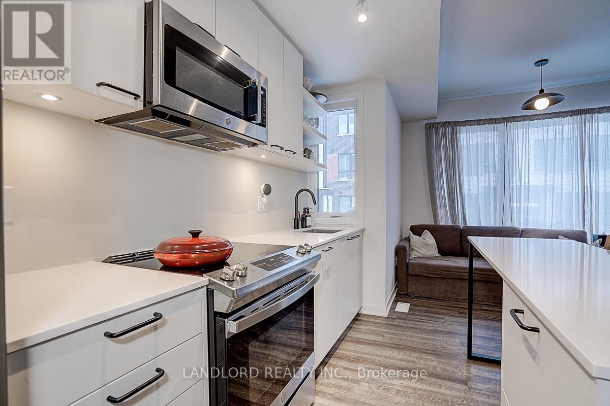 Th13 - 30 Ed Clark Gardens, Toronto, Ontario  M6N 0B5 - Photo 16 - W14101368