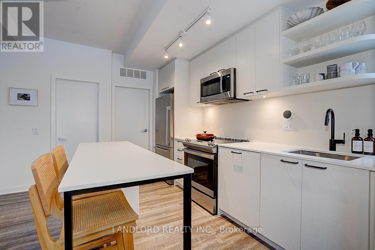 Th13 - 30 Ed Clark Gardens, Toronto, Ontario  M6N 0B5 - Photo 18 - W14101368