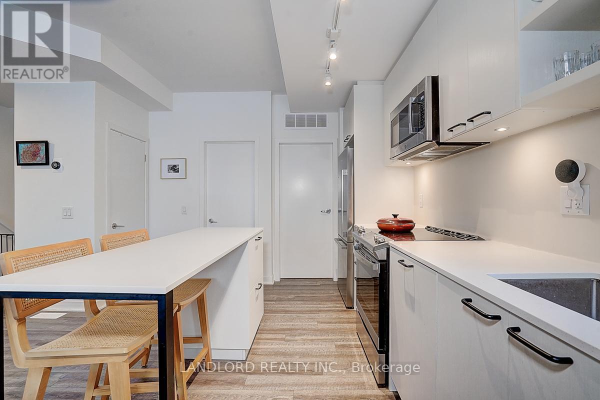 Th13 - 30 Ed Clark Gardens, Toronto, Ontario  M6N 0B5 - Photo 19 - W14101368