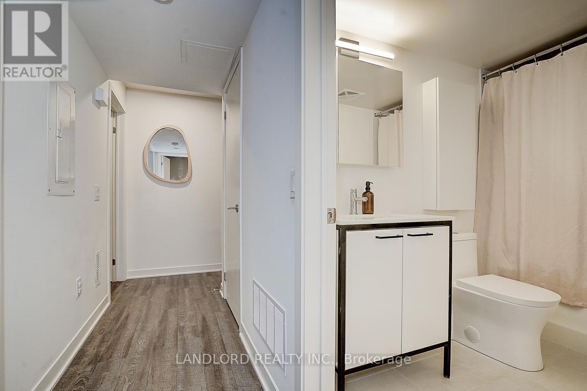Th13 - 30 Ed Clark Gardens, Toronto, Ontario  M6N 0B5 - Photo 24 - W14101368