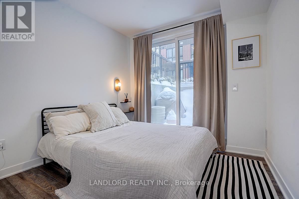 Th13 - 30 Ed Clark Gardens, Toronto, Ontario  M6N 0B5 - Photo 31 - W14101368