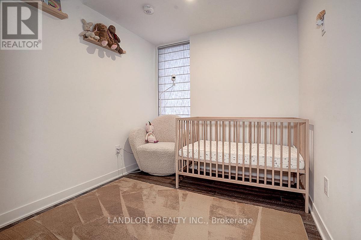 Th13 - 30 Ed Clark Gardens, Toronto, Ontario  M6N 0B5 - Photo 34 - W14101368