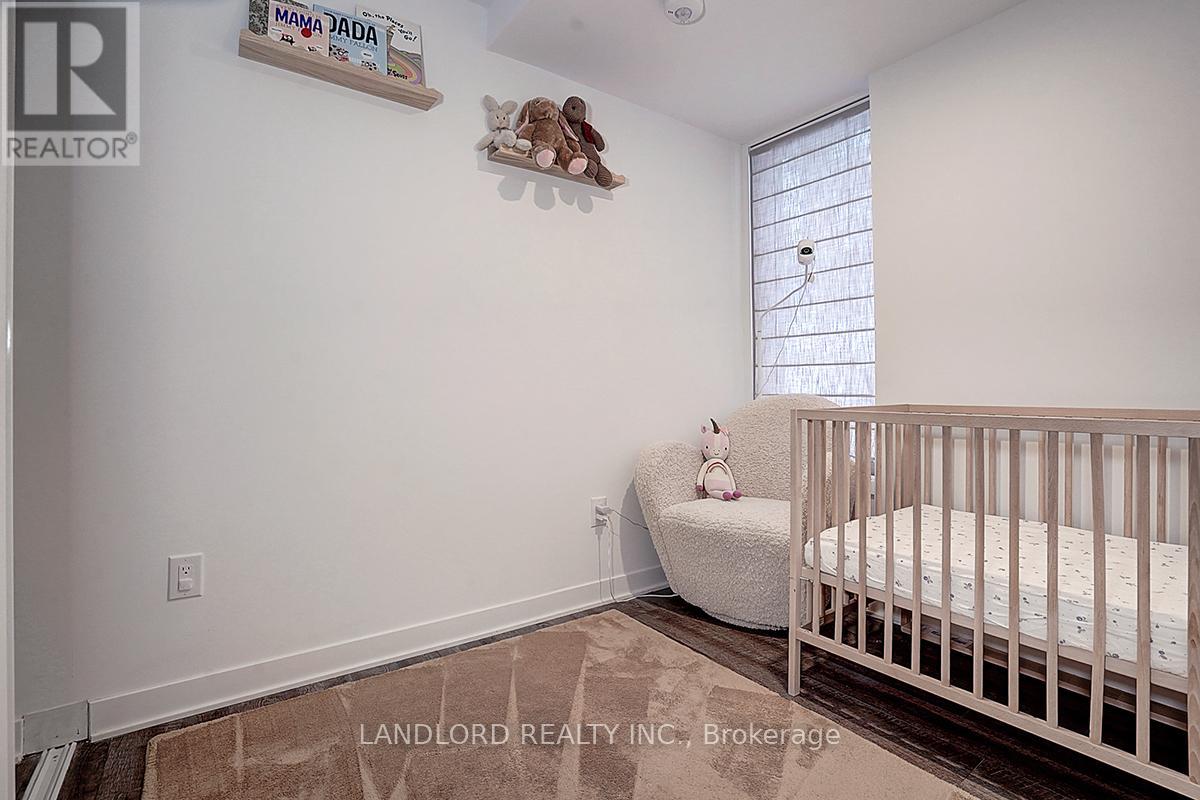 Th13 - 30 Ed Clark Gardens, Toronto, Ontario  M6N 0B5 - Photo 35 - W14101368