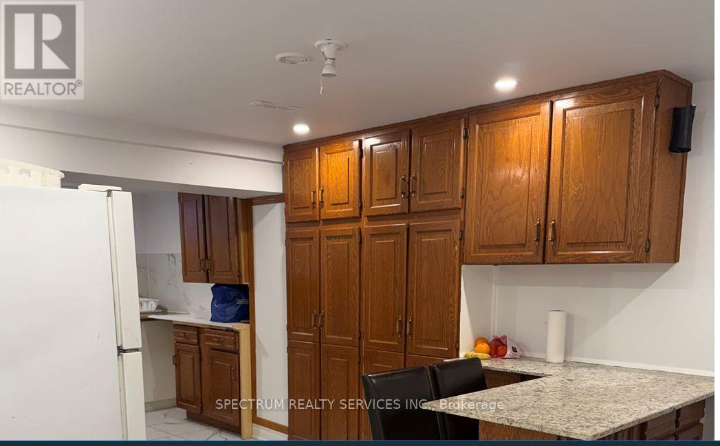 BASEMENT #2 - 12 HAMER BOULEVARD, Toronto, Ontario