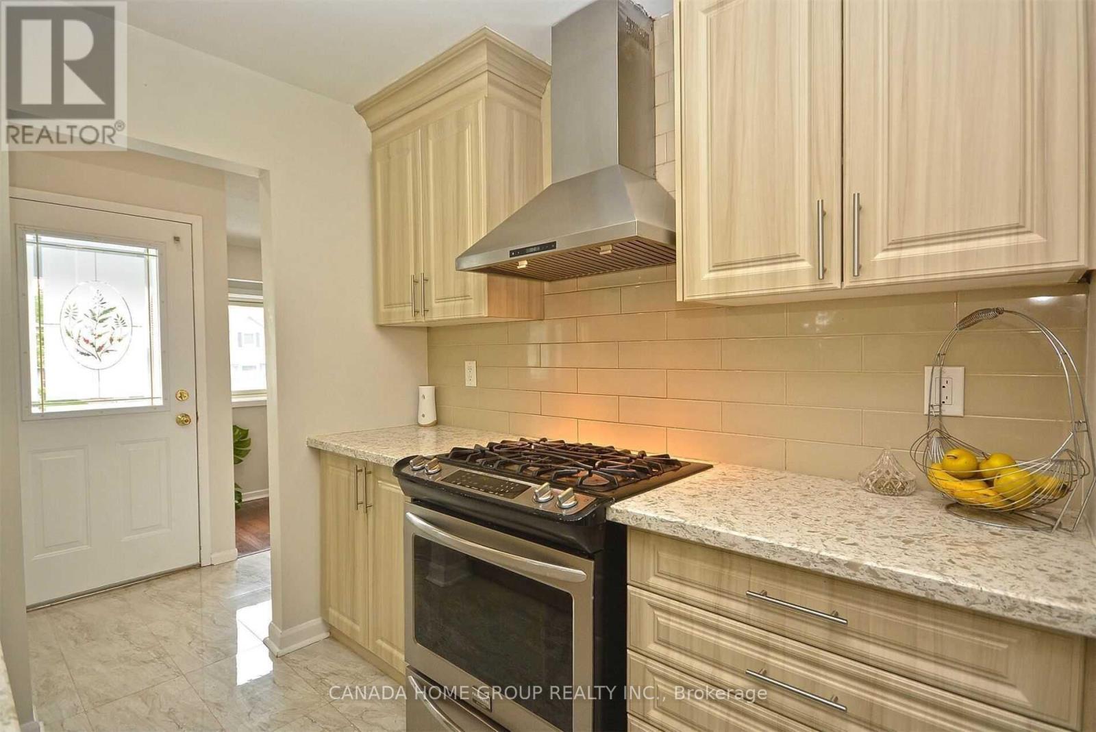 Upper Level - 2073 South Millway Avenue, Mississauga, Ontario  L5L 1R4 - Photo 14 - W14101434