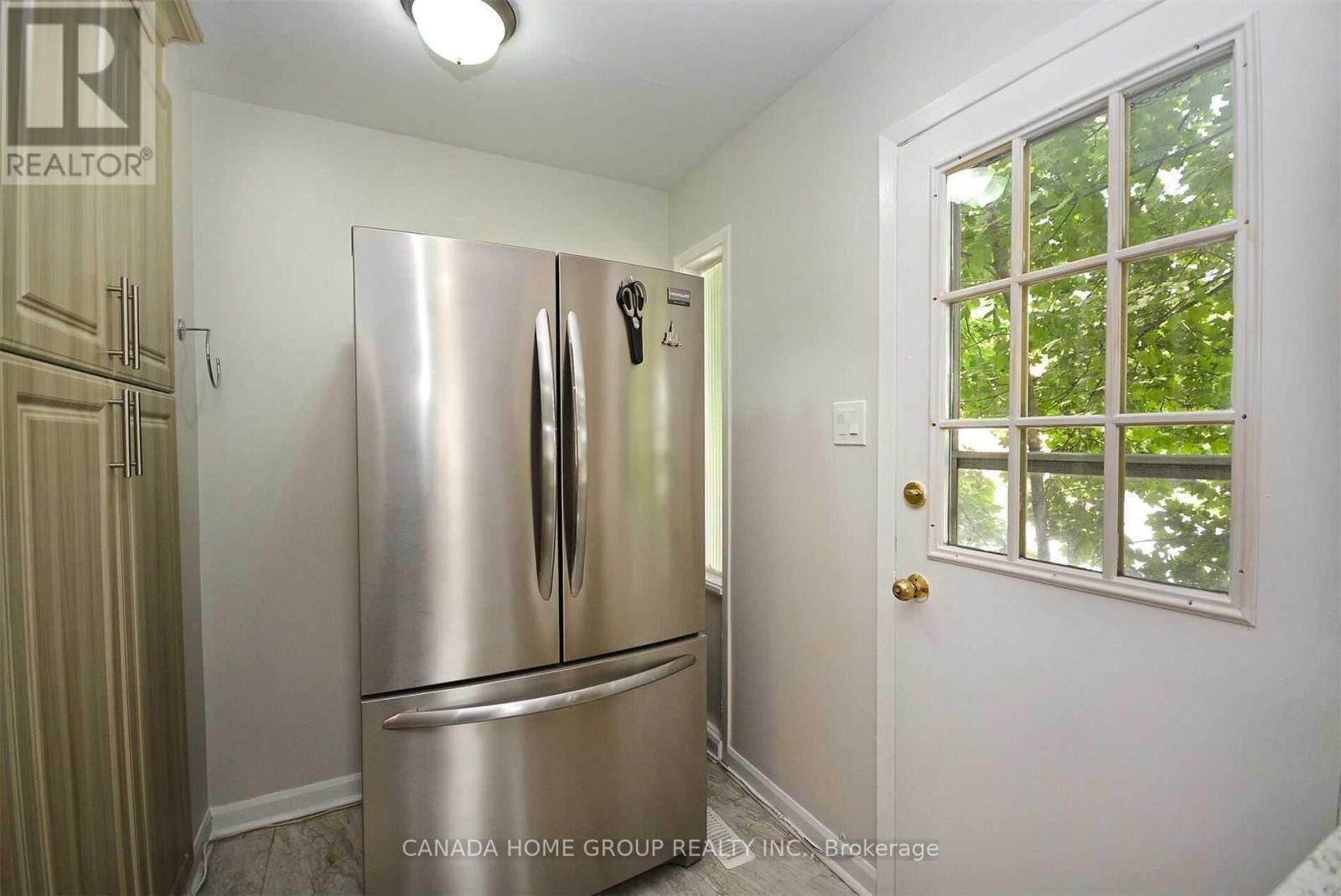 Upper Level - 2073 South Millway Avenue, Mississauga, Ontario  L5L 1R4 - Photo 17 - W14101434