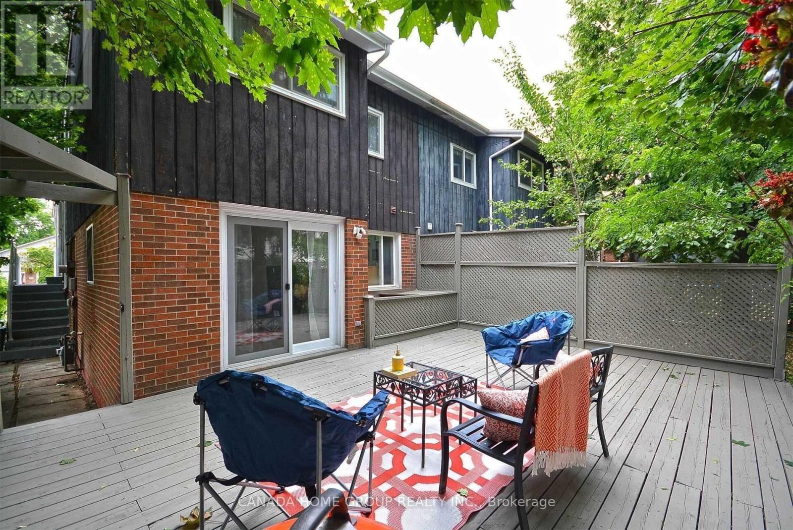 UPPER LEVEL - 2073 SOUTH MILLWAY AVENUE