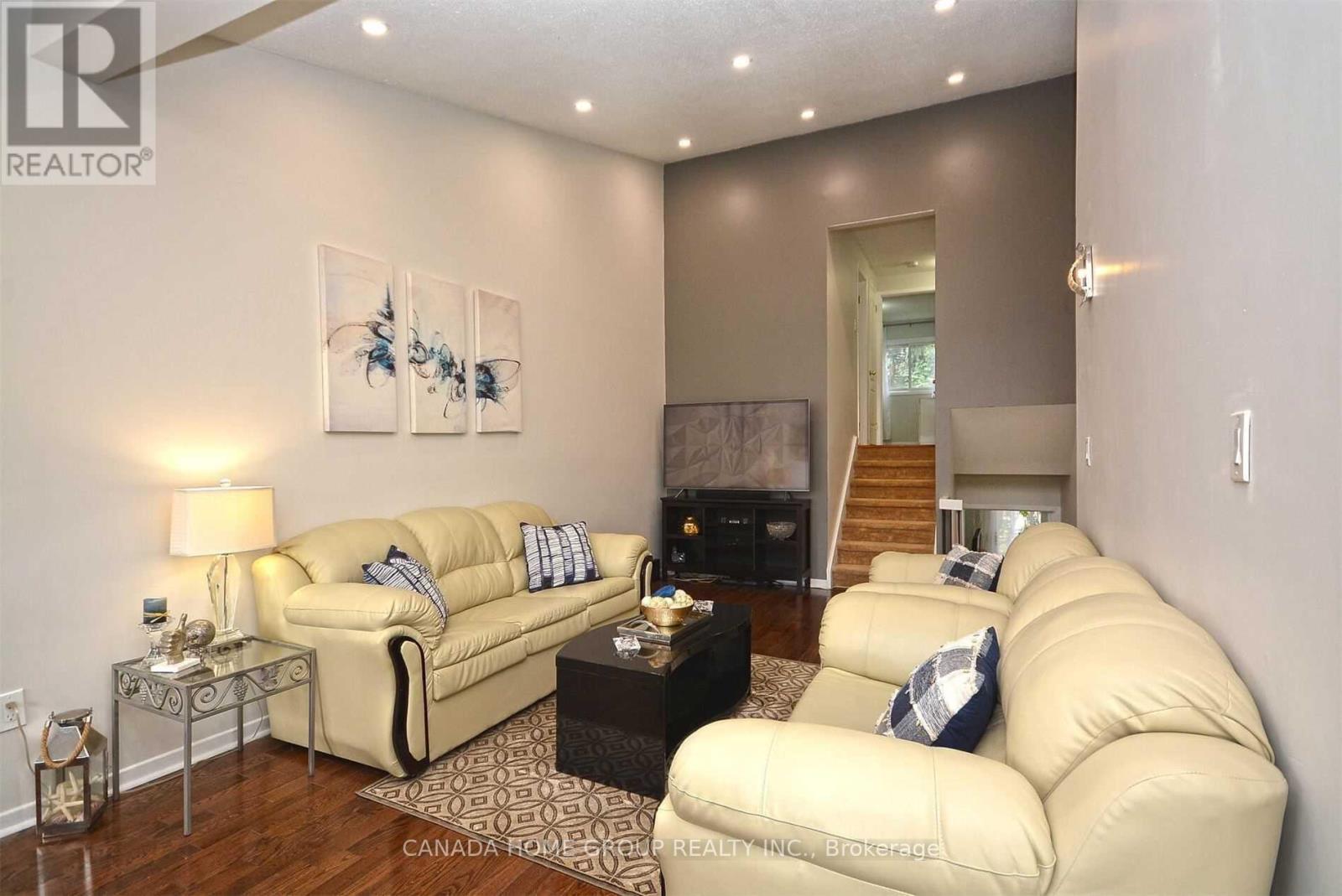 Upper Level - 2073 South Millway Avenue, Mississauga, Ontario  L5L 1R4 - Photo 5 - W14101434