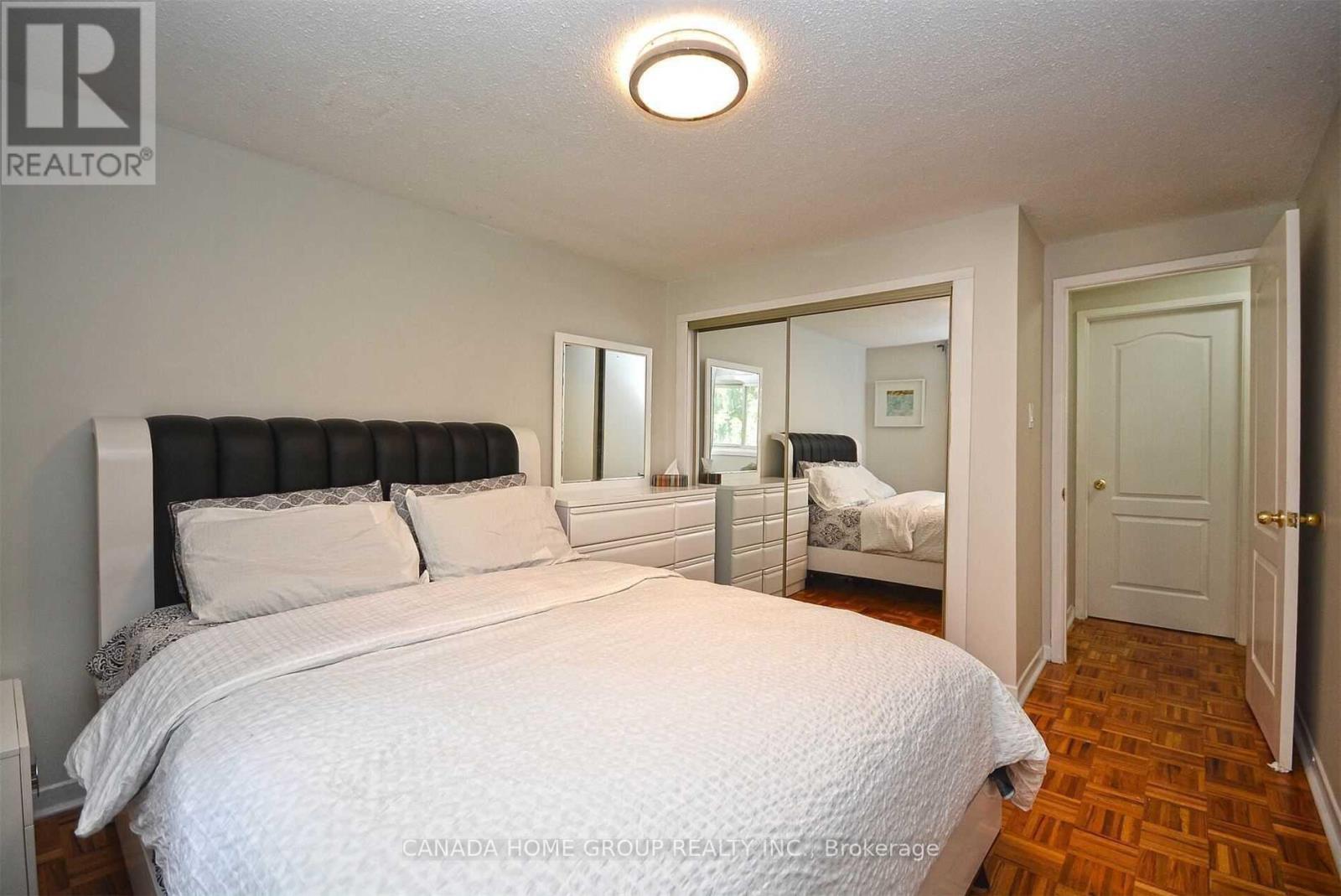 Upper Level - 2073 South Millway Avenue, Mississauga, Ontario  L5L 1R4 - Photo 8 - W14101434