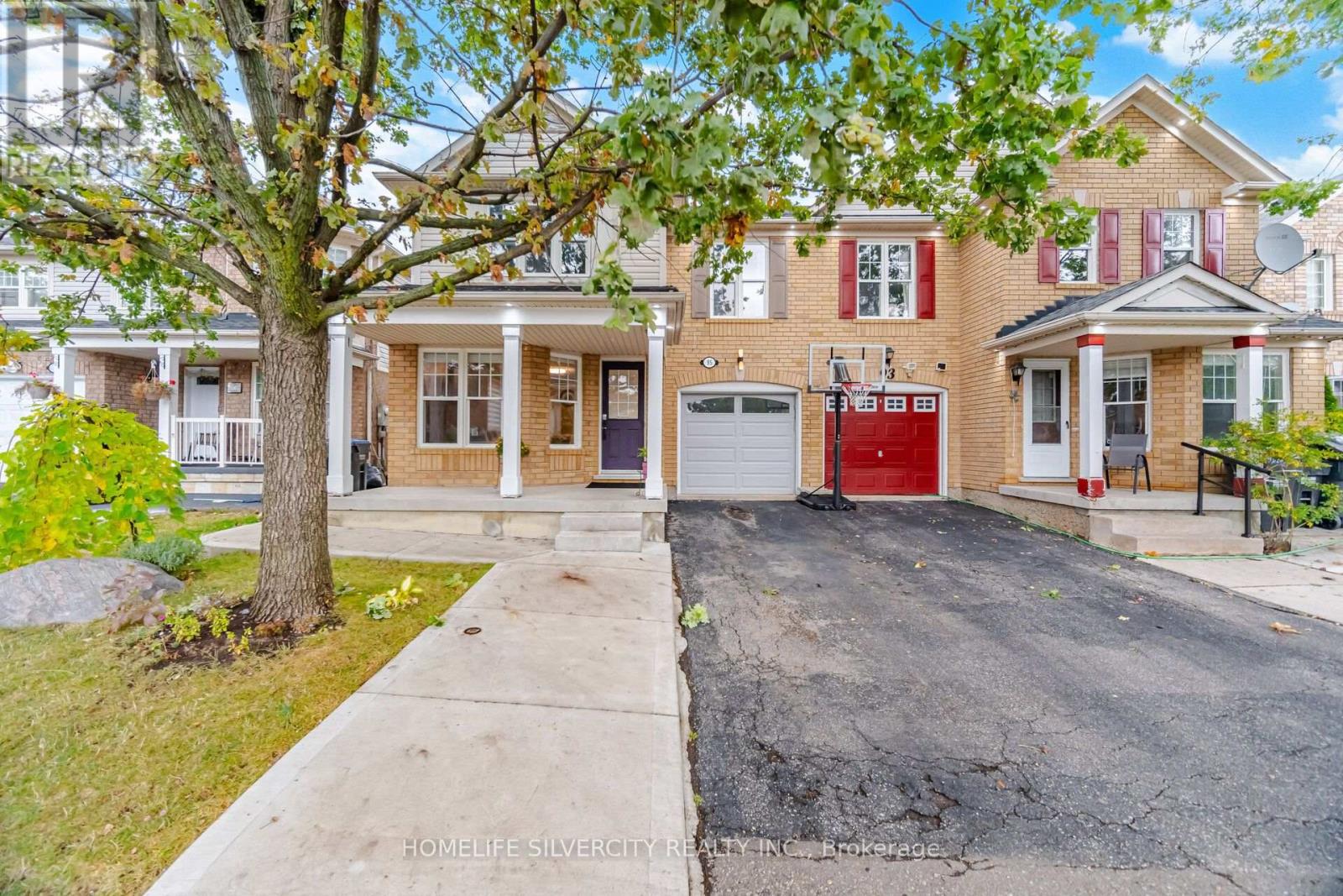 95 Sweetwood Circle, Brampton, Ontario  L7A 2S2 - Photo 4 - W14101540