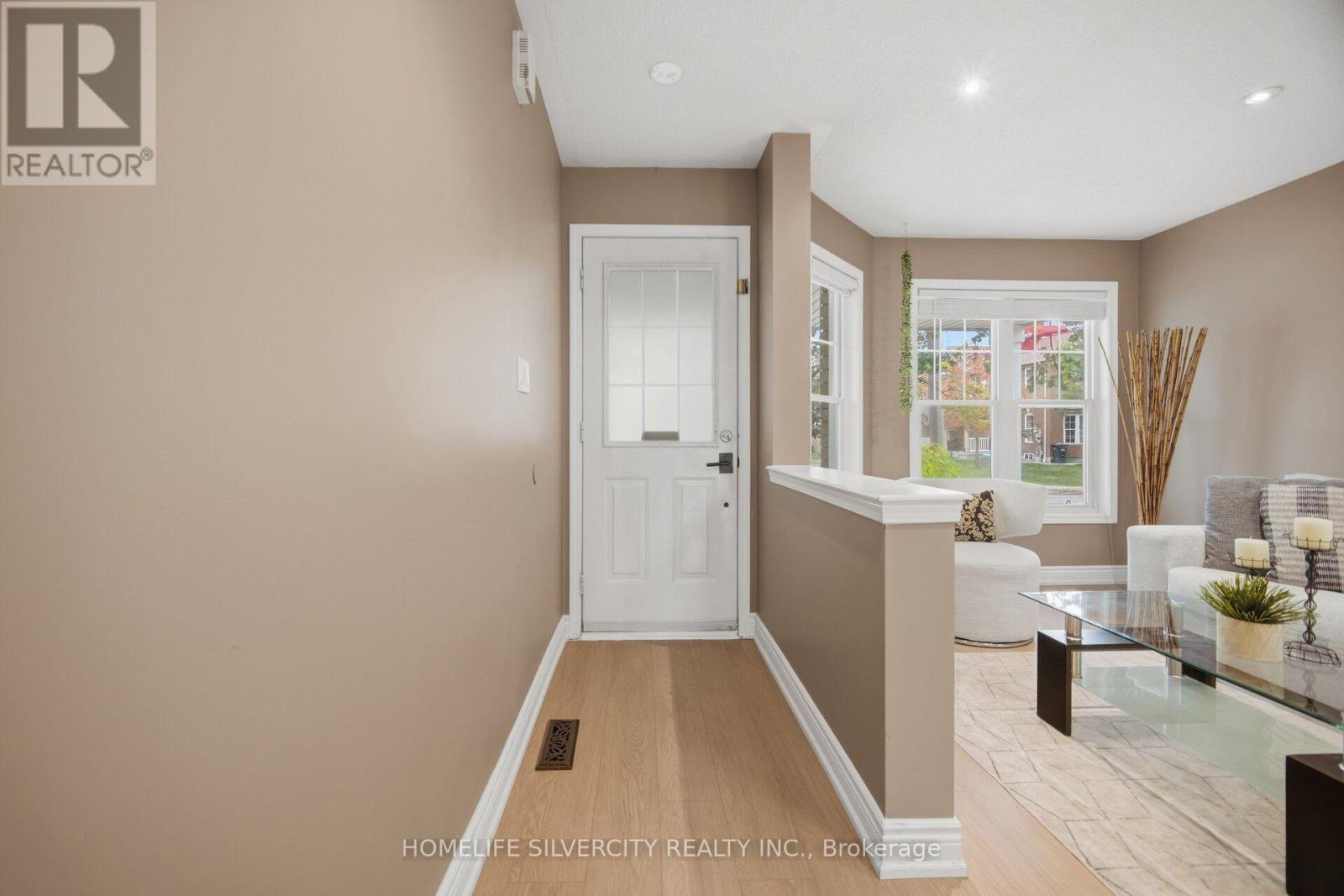 95 Sweetwood Circle, Brampton, Ontario  L7A 2S2 - Photo 8 - W14101540