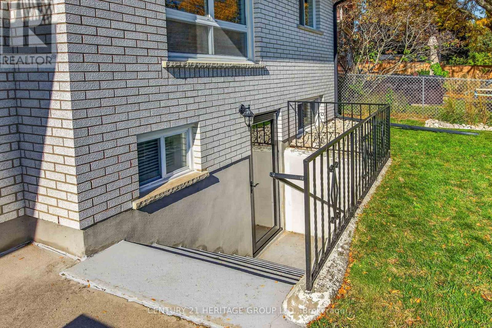 19 Meadowbrook Crescent, St. Catharines, Ontario  L2M 7G8 - Photo 41 - X14101254