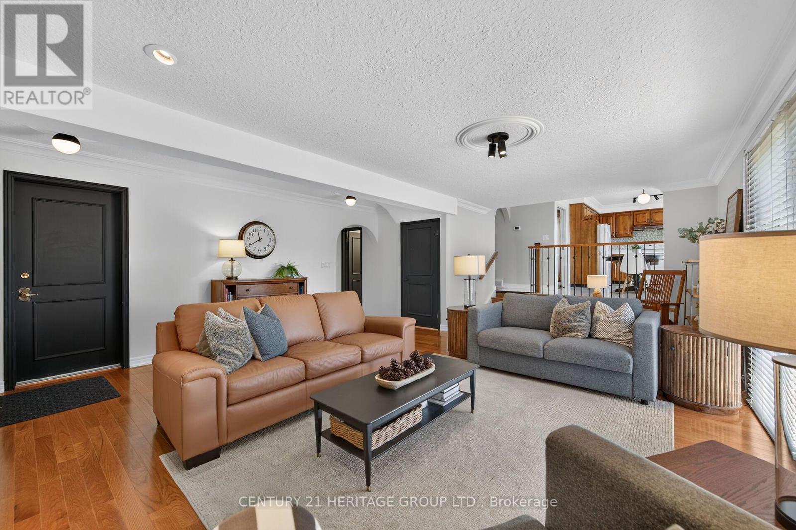 19 Meadowbrook Crescent, St. Catharines, Ontario  L2M 7G8 - Photo 7 - X14101254