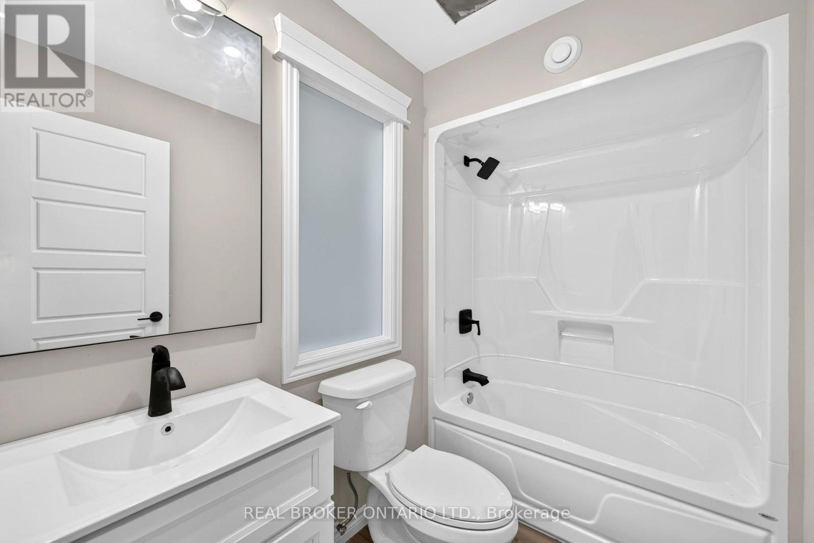 52 Queen Street, Huron East, Ontario  N0G 1H0 - Photo 21 - X14101474