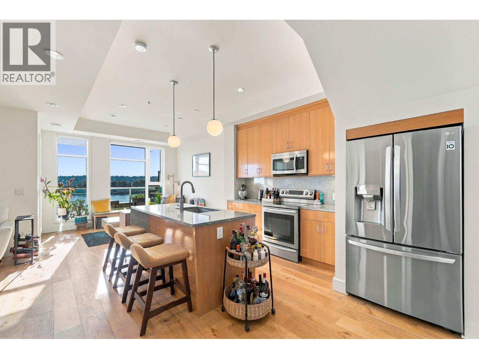 303 250 COLUMBIA STREET, New Westminster, British Columbia