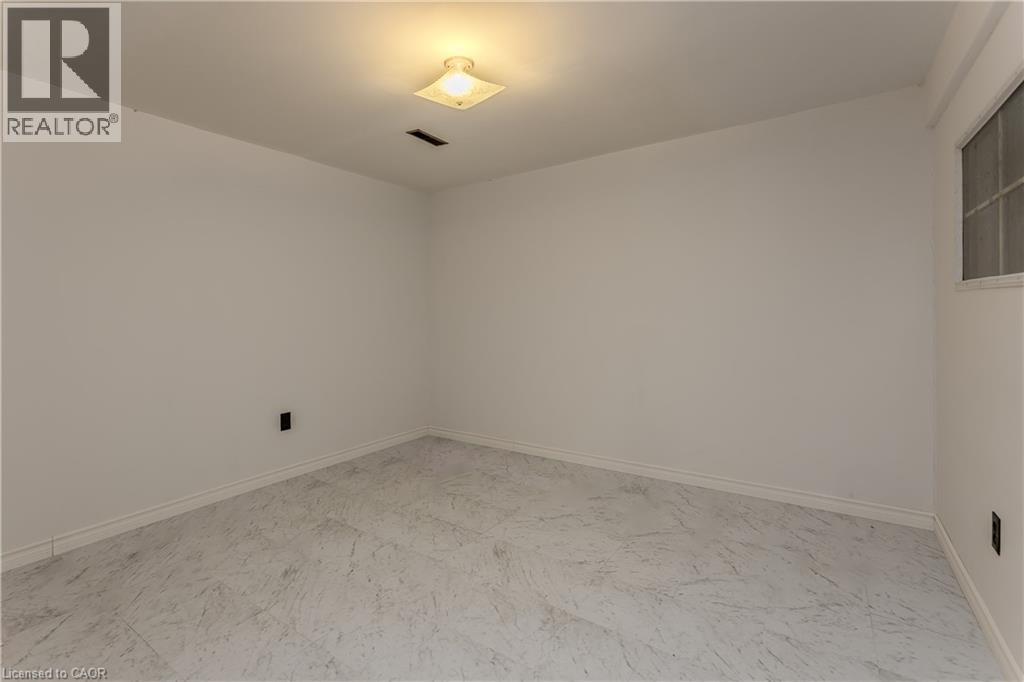 3196 Centennial Drive, Burlington, Ontario  L7M 1C2 - Photo 38 - 40871165