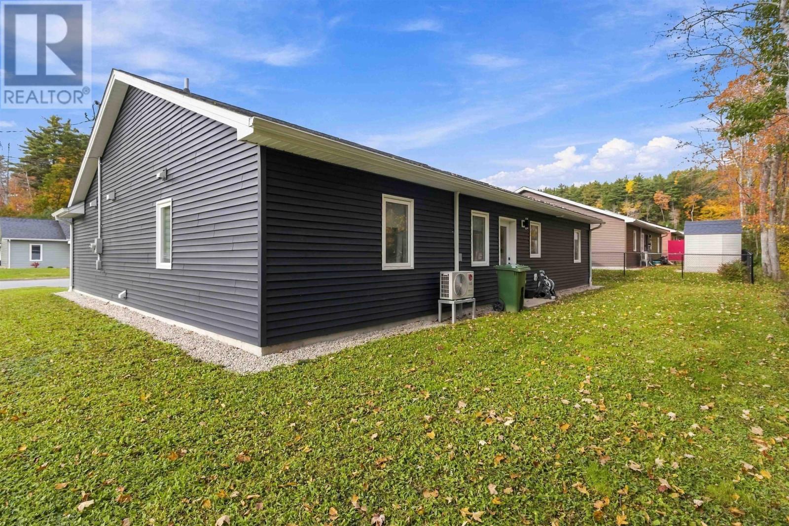 219 Winburn Avenue, Bridgewater, Nova Scotia  B4V 9A4 - Photo 33 - 202626316