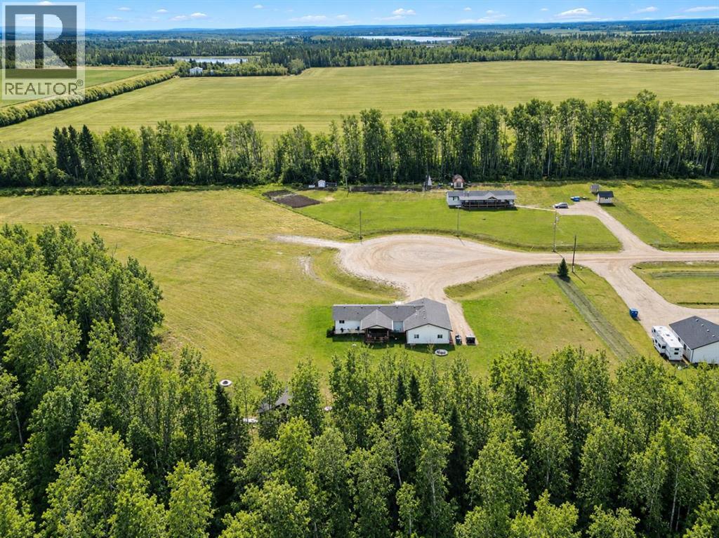 116 Trickle Creek Road, La Crete, Alberta  T0H 2H0 - Photo 7 - A2353787