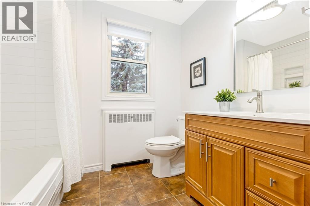 366 Aberdeen Avenue, Hamilton, Ontario  L8P 2R5 - Photo 27 - 40872293