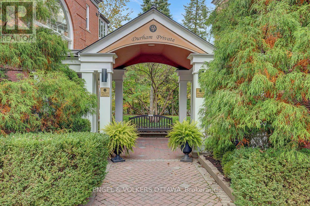 403 - 21 Durham Private, Ottawa, Ontario  K1M 2H8 - Photo 2 - X14101628