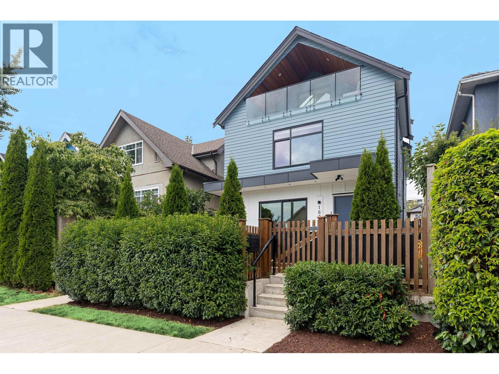 1 1621 E 11TH AVENUE, vancouver, British Columbia