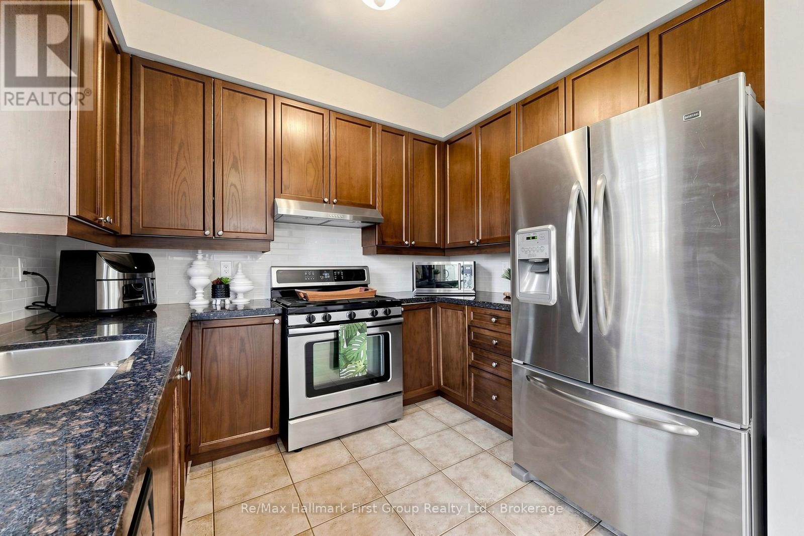 124 Kenneth Hobbs Avenue, Whitby (Pringle Creek), Ontario  L1R 0J3 - Photo 13 - E14101634