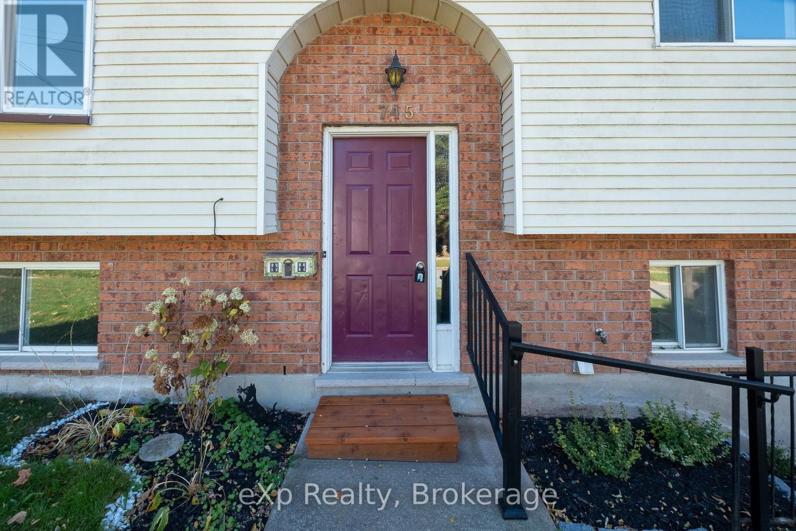 745 7th Street A E, Owen Sound, Ontario  N4K 1K6 - Photo 4 - X14101672