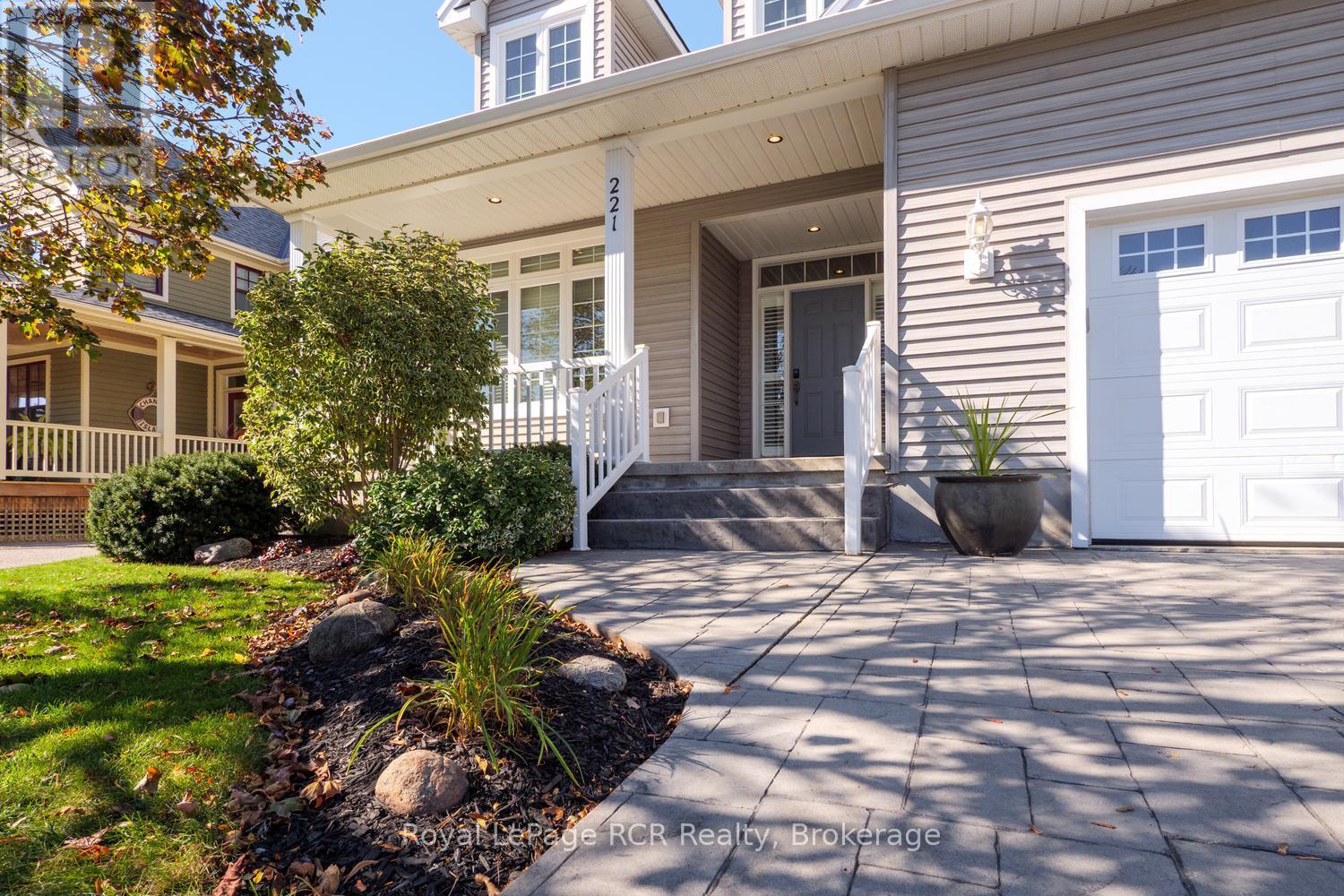 221 Emerald Dr Drive, Saugeen Shores, Ontario  N0H 2L0 - Photo 2 - X14101698