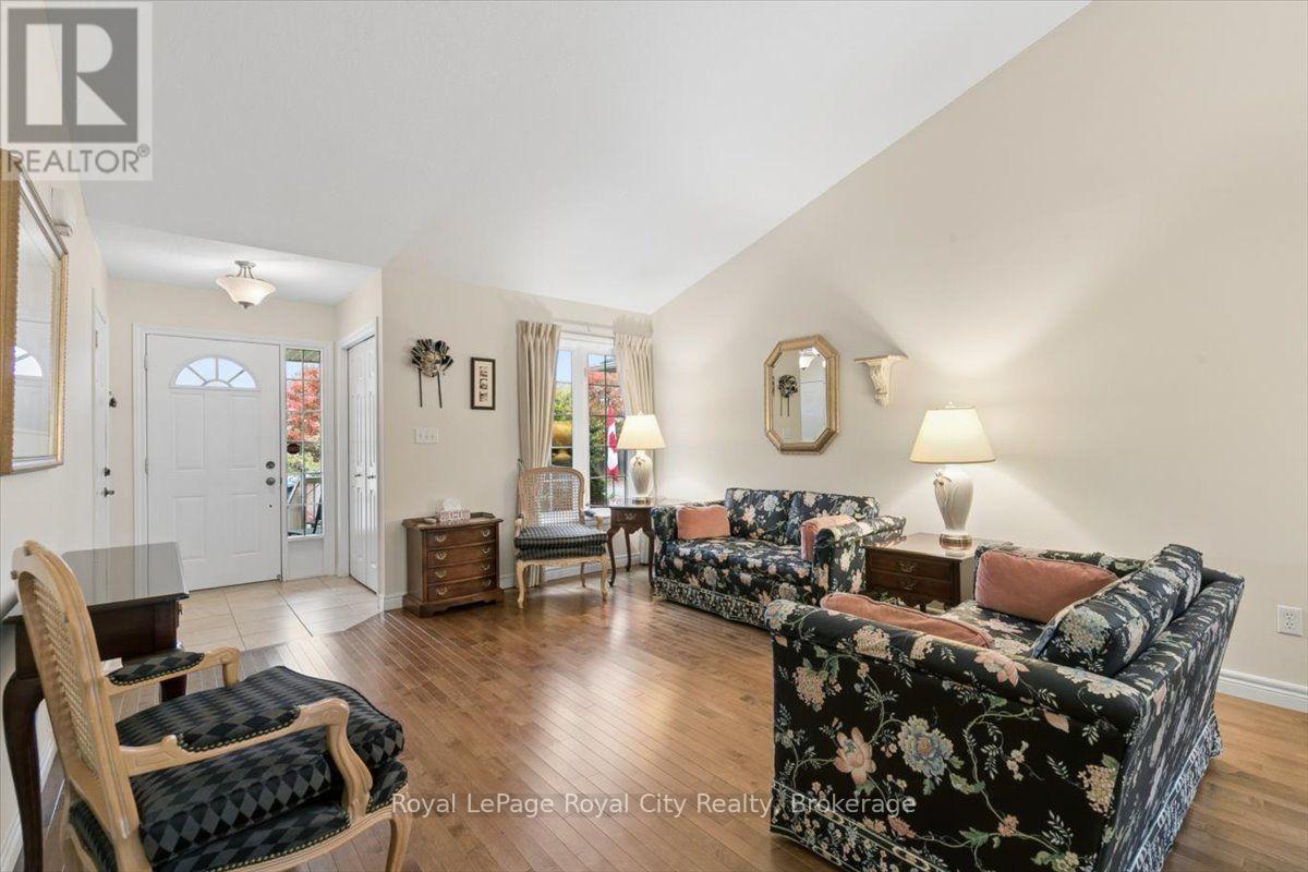 18 Mullin Drive, Guelph (Victoria North), Ontario  N1E 1B5 - Photo 12 - X14101788