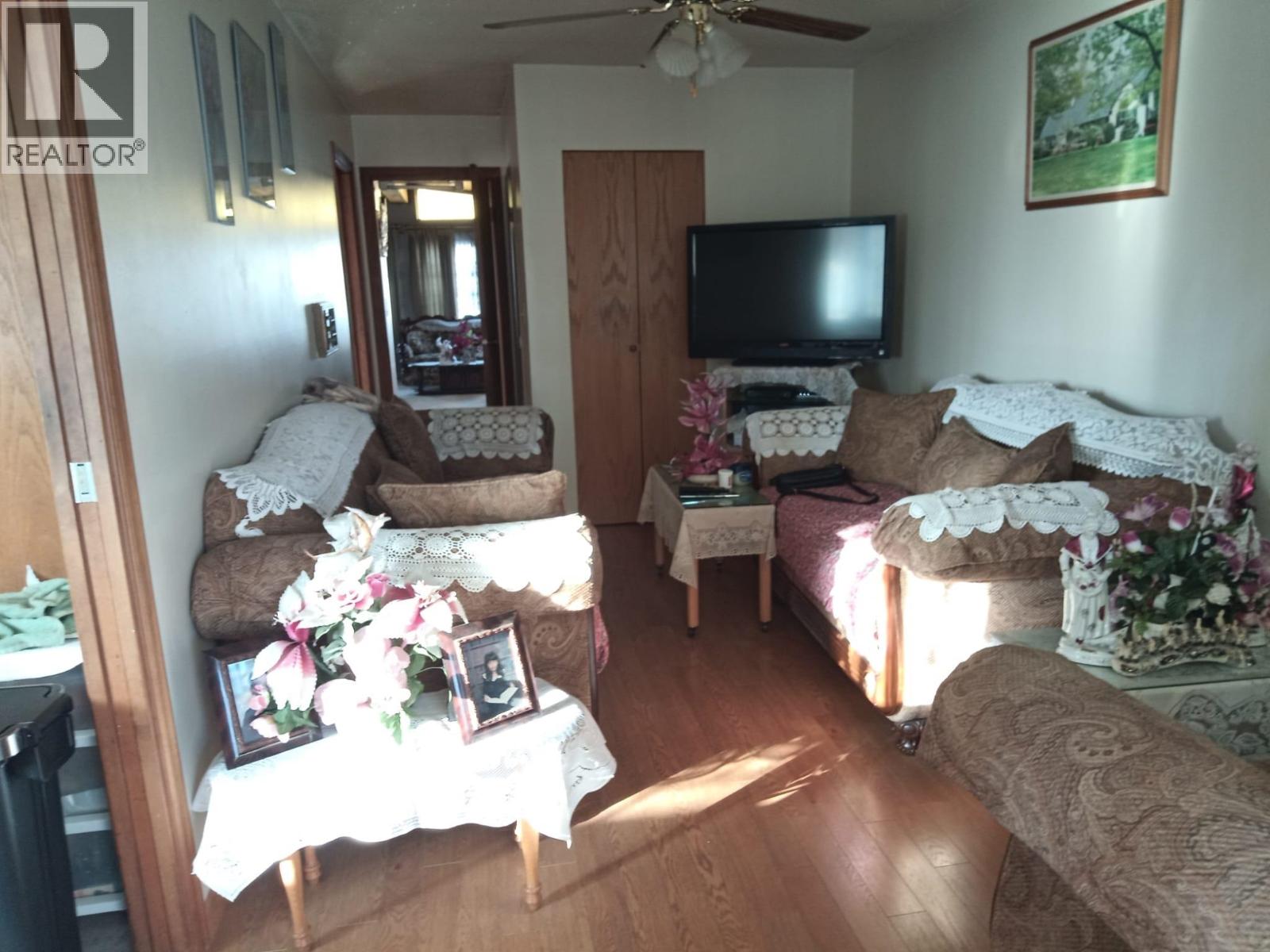2086 E 49th Avenue, Vancouver, British Columbia  V5P 1T7 - Photo 15 - R3177275