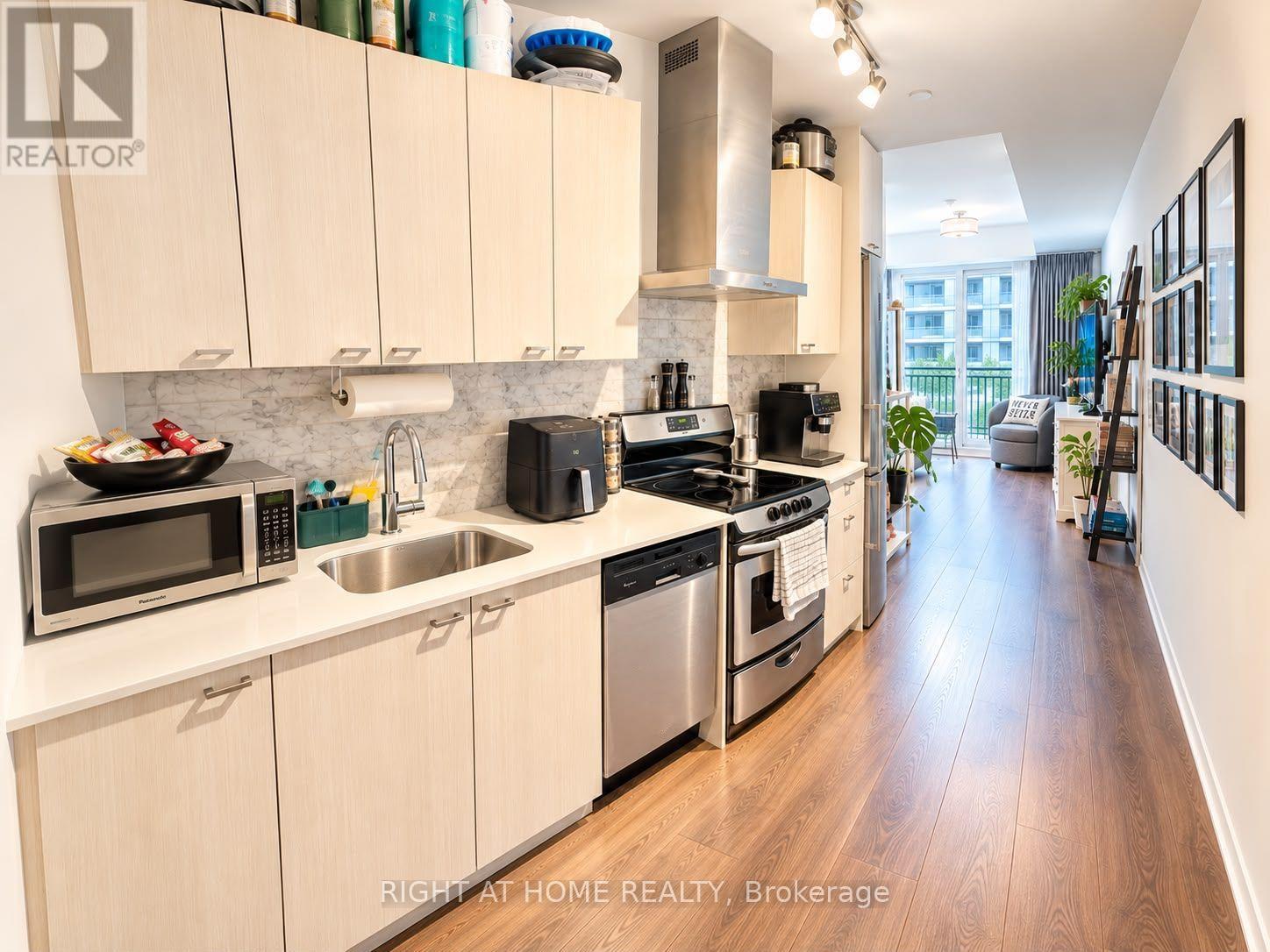 314 - 51 East Liberty Street, Toronto, Ontario  M6K 3P8 - Photo 9 - C14101580