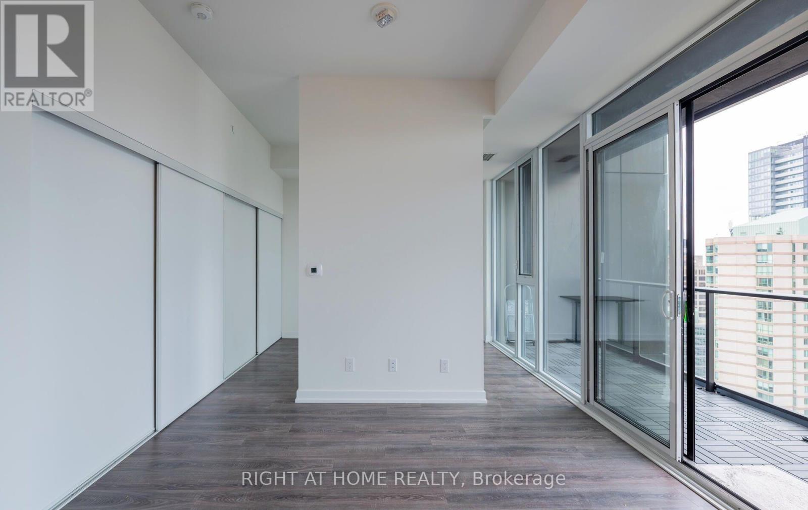 2701 - 20 Edward Street, Toronto, Ontario  M5G 0C5 - Photo 10 - C14101758