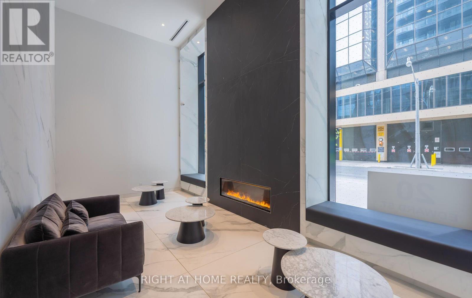 2701 - 20 Edward Street, Toronto, Ontario  M5G 0C5 - Photo 6 - C14101758