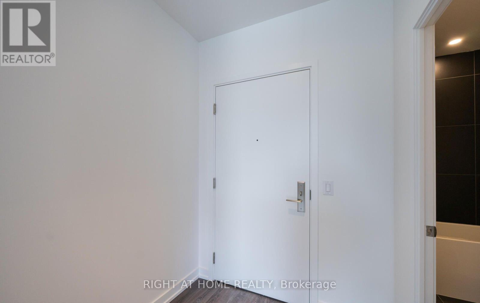 2701 - 20 Edward Street, Toronto, Ontario  M5G 0C5 - Photo 7 - C14101758