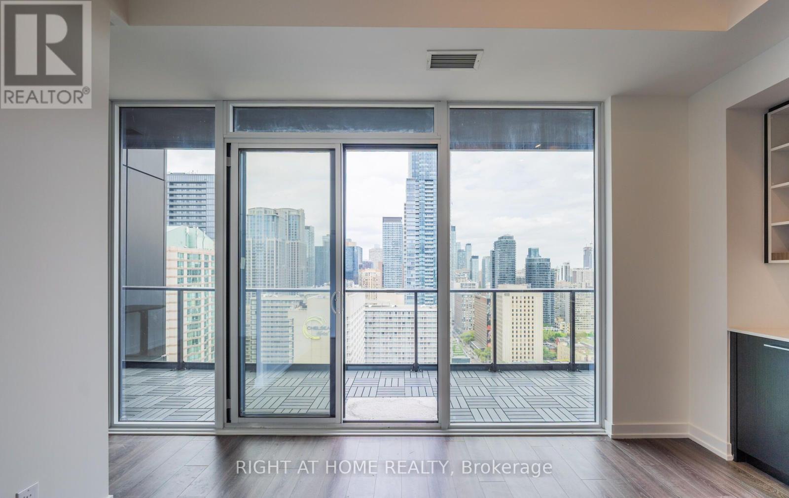 2701 - 20 Edward Street, Toronto, Ontario  M5G 0C5 - Photo 9 - C14101758