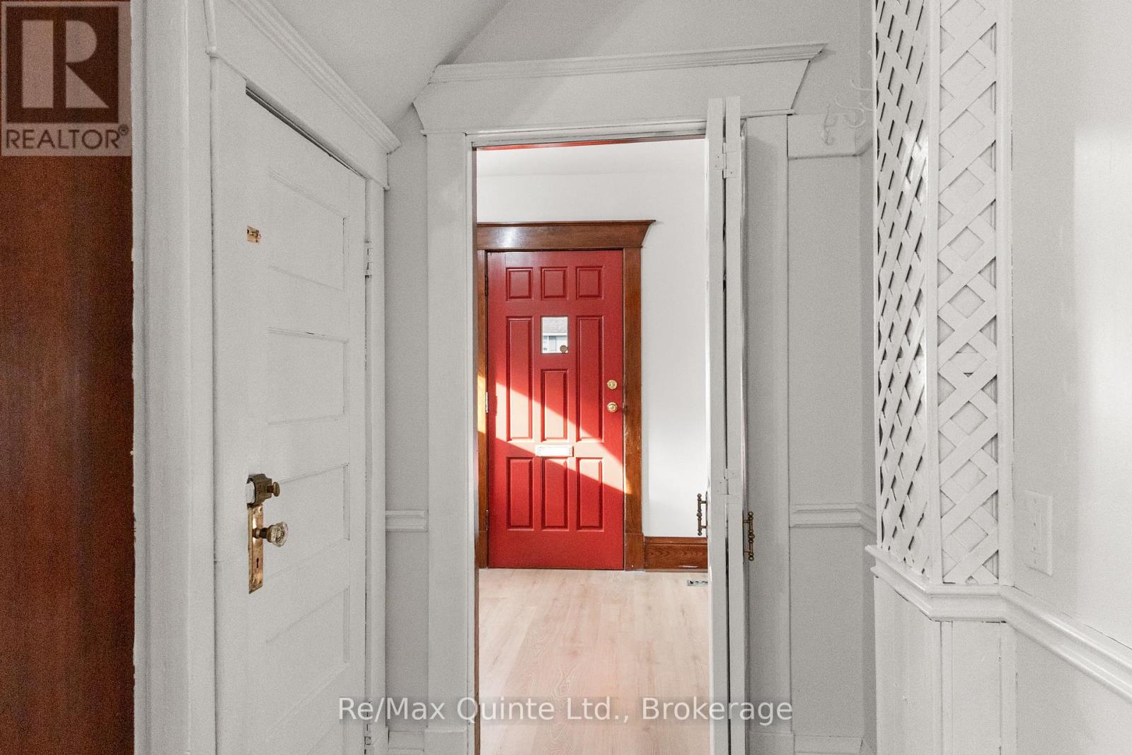 163 Albert Street, Belleville (Belleville Ward), Ontario  K8N 3N5 - Photo 8 - X14101696
