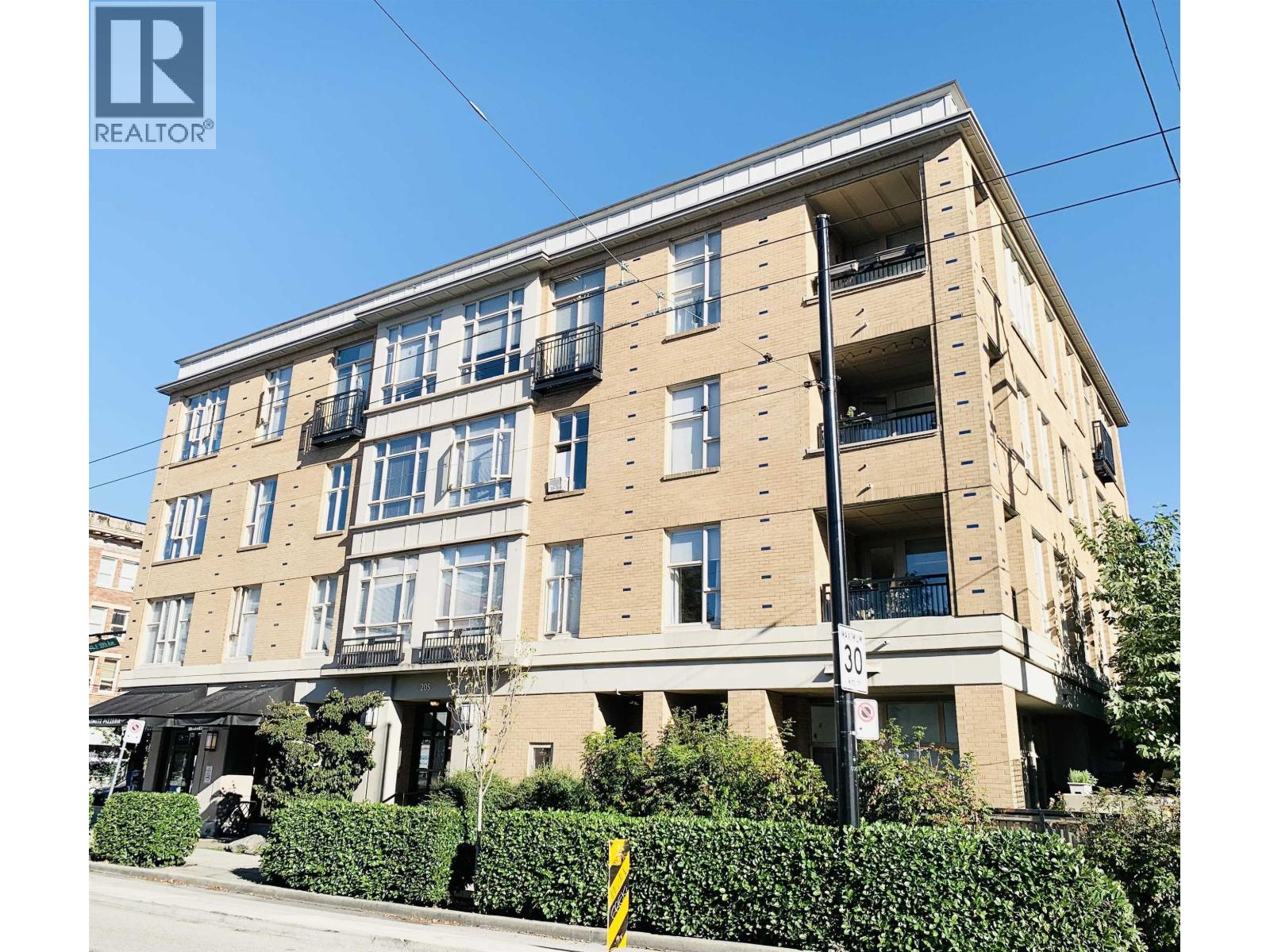 208 205 E 10TH AVENUE, Vancouver, British Columbia