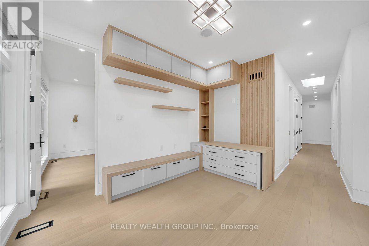 2 Kingsbury Crescent, Toronto, Ontario  M1N 1E9 - Photo 31 - E14101610