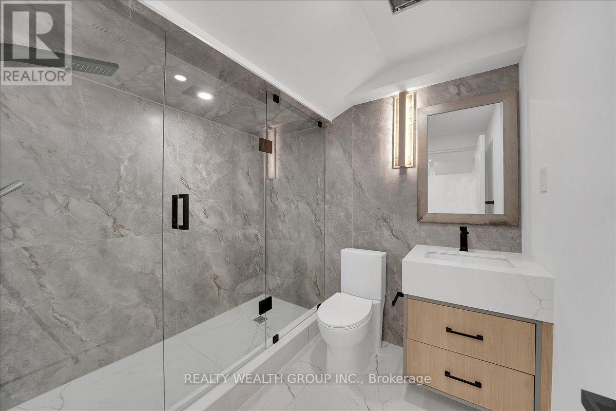 2 Kingsbury Crescent, Toronto, Ontario  M1N 1E9 - Photo 39 - E14101610