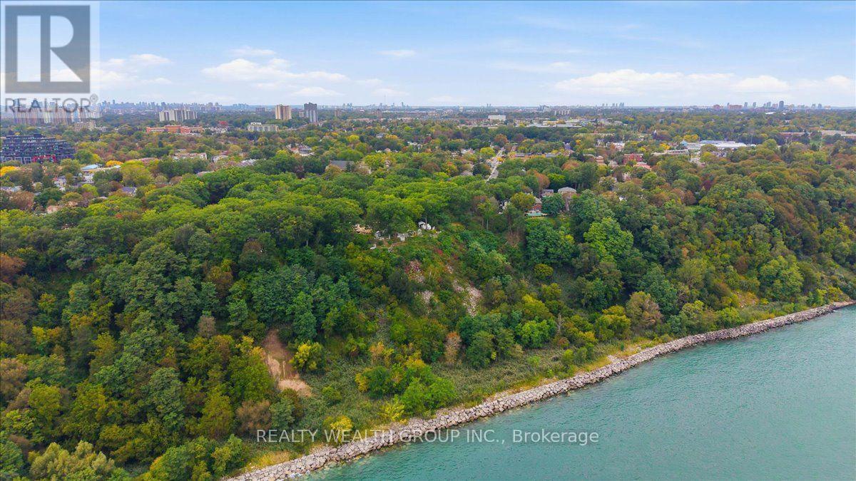 2 Kingsbury Crescent, Toronto, Ontario  M1N 1E9 - Photo 48 - E14101610