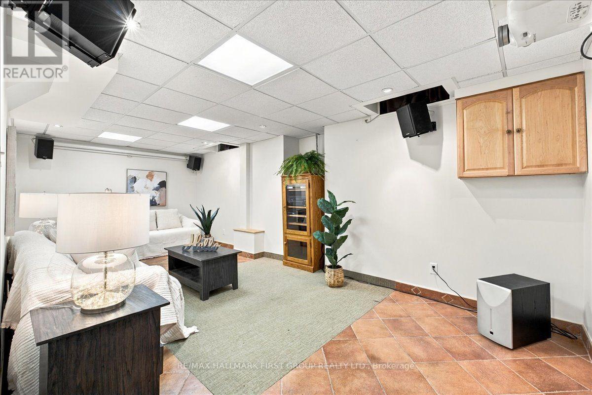 23 Flowers Crescent, Ajax, Ontario  L1S 4B9 - Photo 19 - E14101798