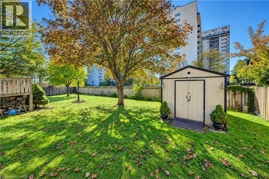 73 Belton Drive, Kitchener, Ontario  N2M 2B7 - Photo 37 - 40872901