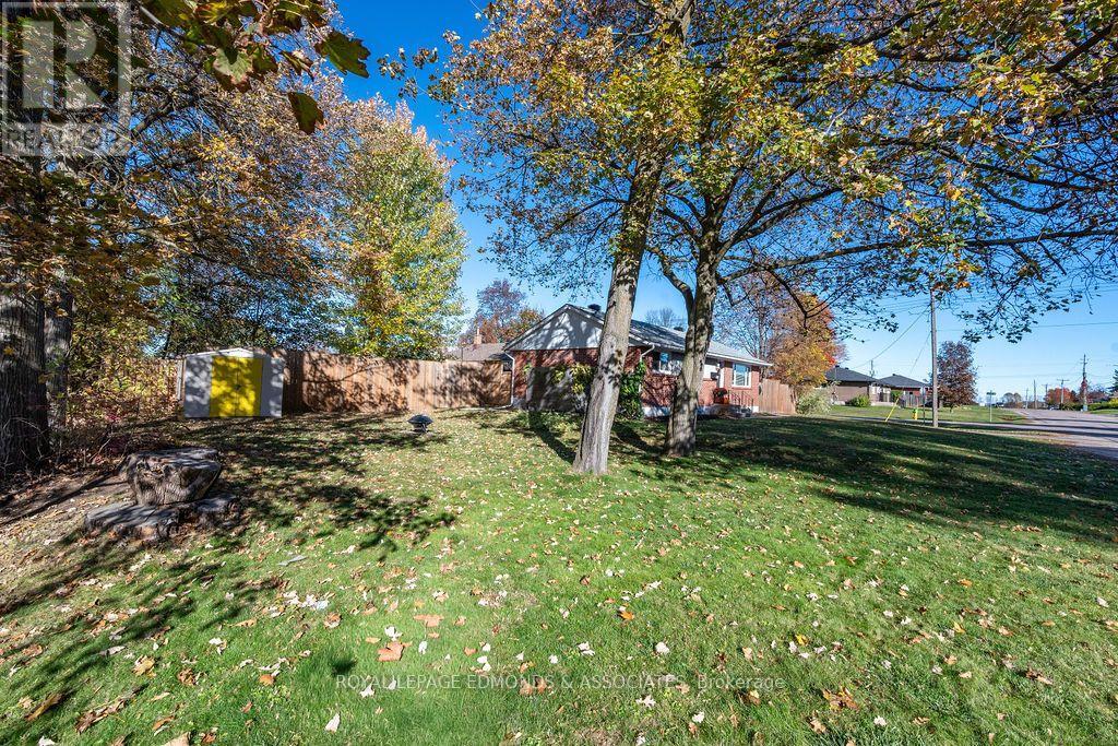 525 Irving Street, Pembroke, Ontario  K8A 2T8 - Photo 35 - X14101774