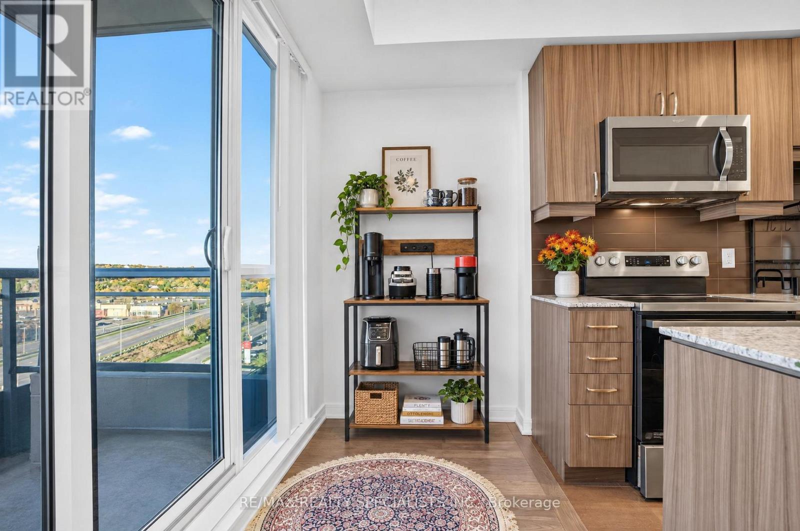 Nw 1004 - 9201 Yonge Street, Richmond Hill (Langstaff), Ontario  L4C 1H9 - Photo 6 - N14101772