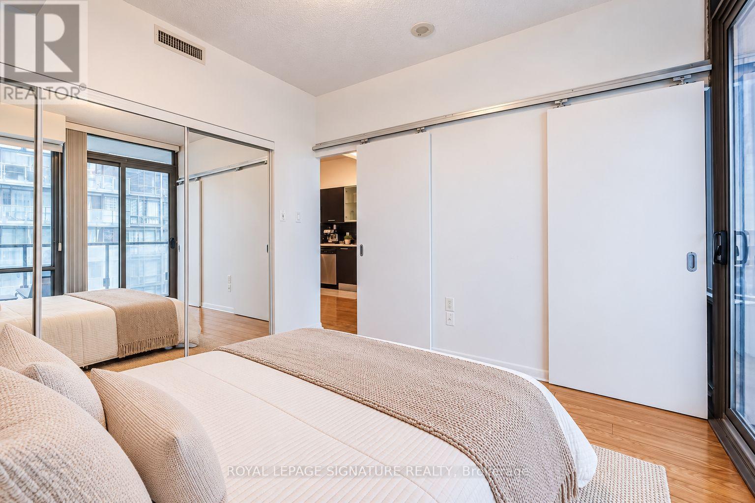 2709 - 37 Grosvenor Street, Toronto, Ontario  M4Y 3G5 - Photo 16 - C14101718