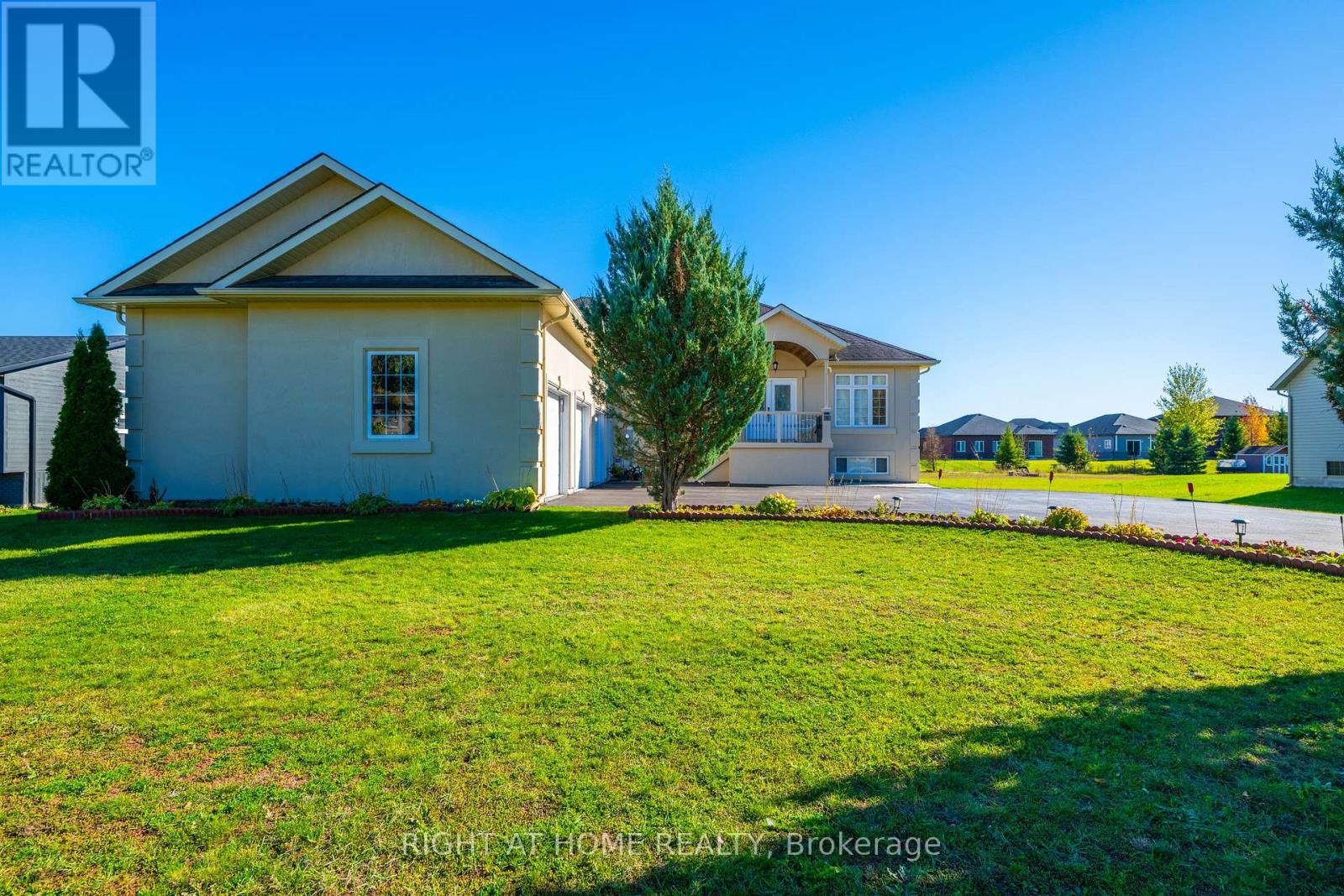 16 Wasaga Sands Drive, Wasaga Beach, Ontario  L9Z 1J6 - Photo 13 - S13511644